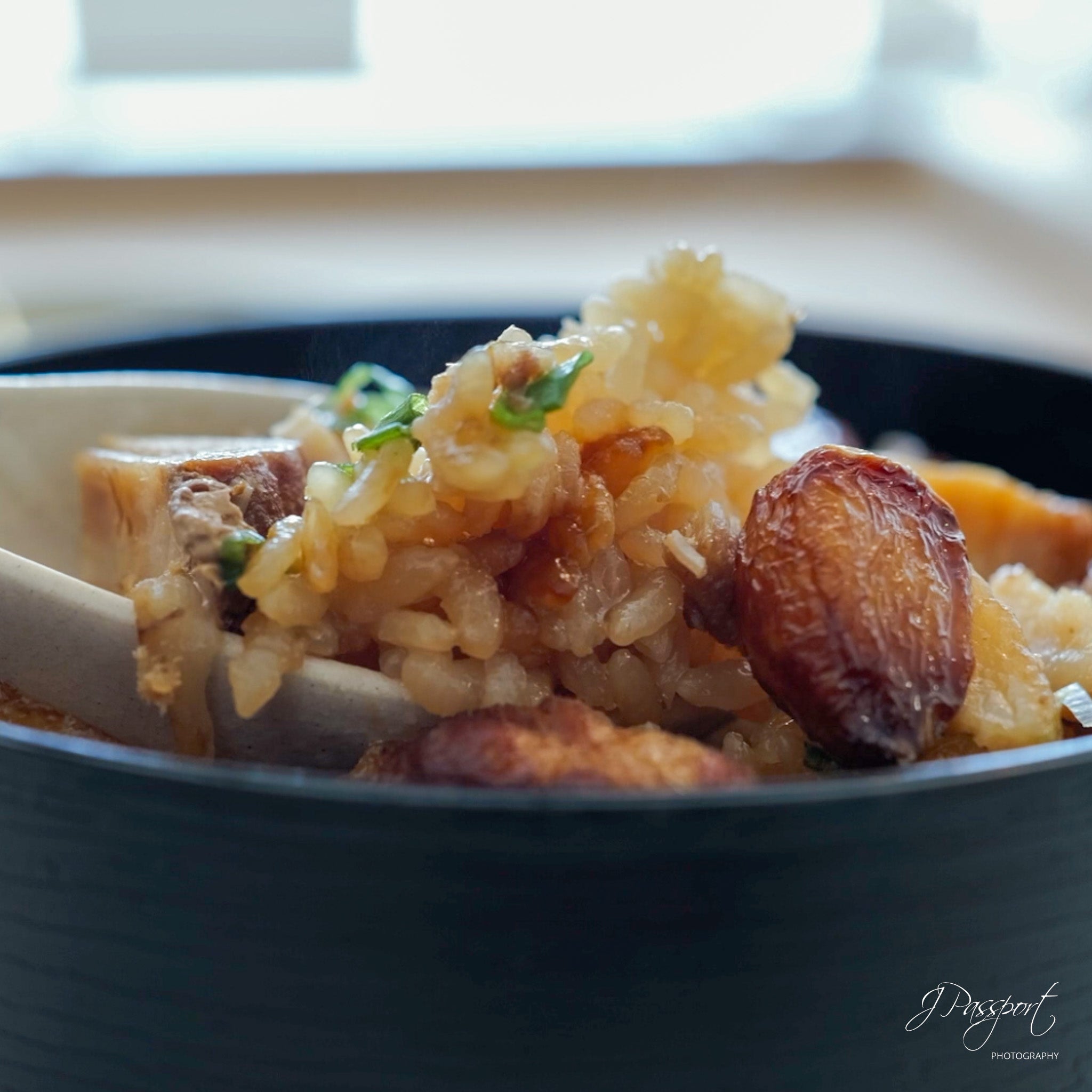 PORK CHASHU & FRIED GARLIC DONABE RICE