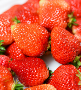 [Pre-Order] Japanese Strawberry 'AMAOU'  あまおう / 0.5 kg, 2 packs