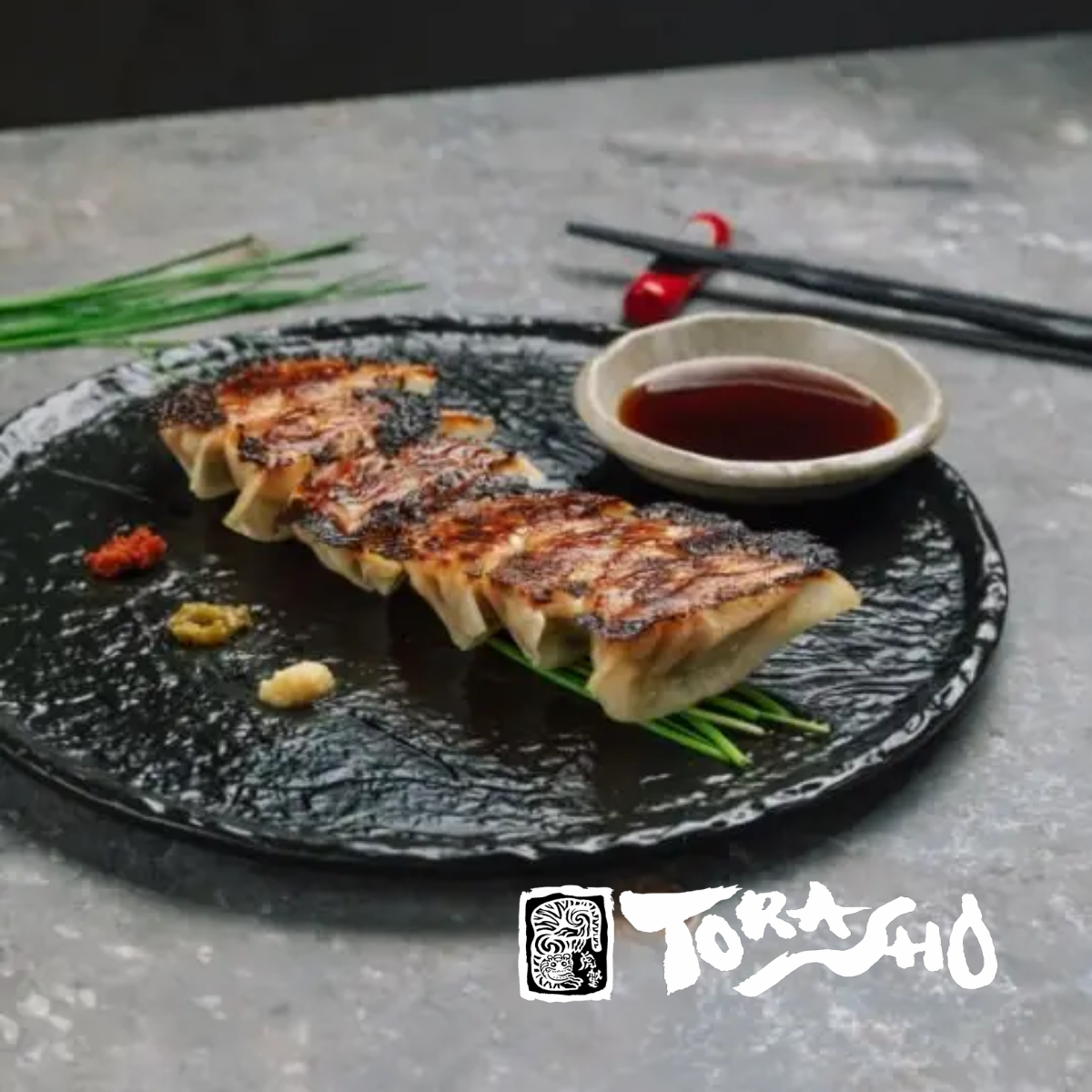 TORASHO - Handmade GYOZA (12pcs)