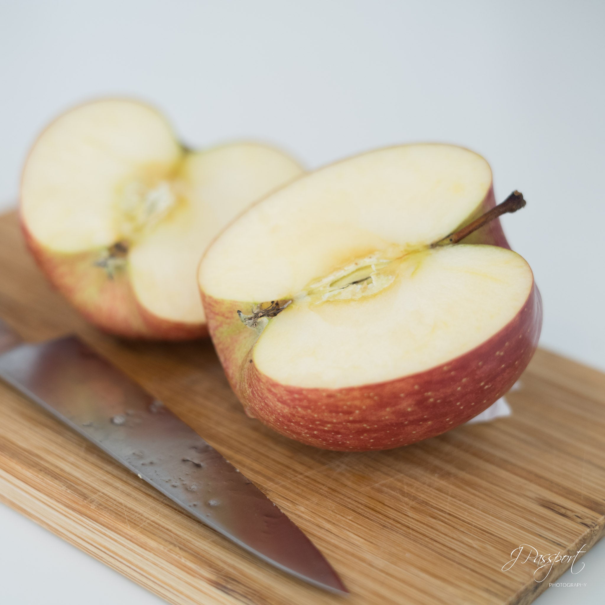 [Air Express] Japanese Sun Fuji Apple — 36P Size / pc