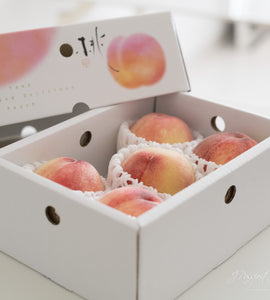 [Air Express] Fukuoka Premium Peach Gift Box (Akashu Grade) | Approx. 1kg (4–5 Peaches)