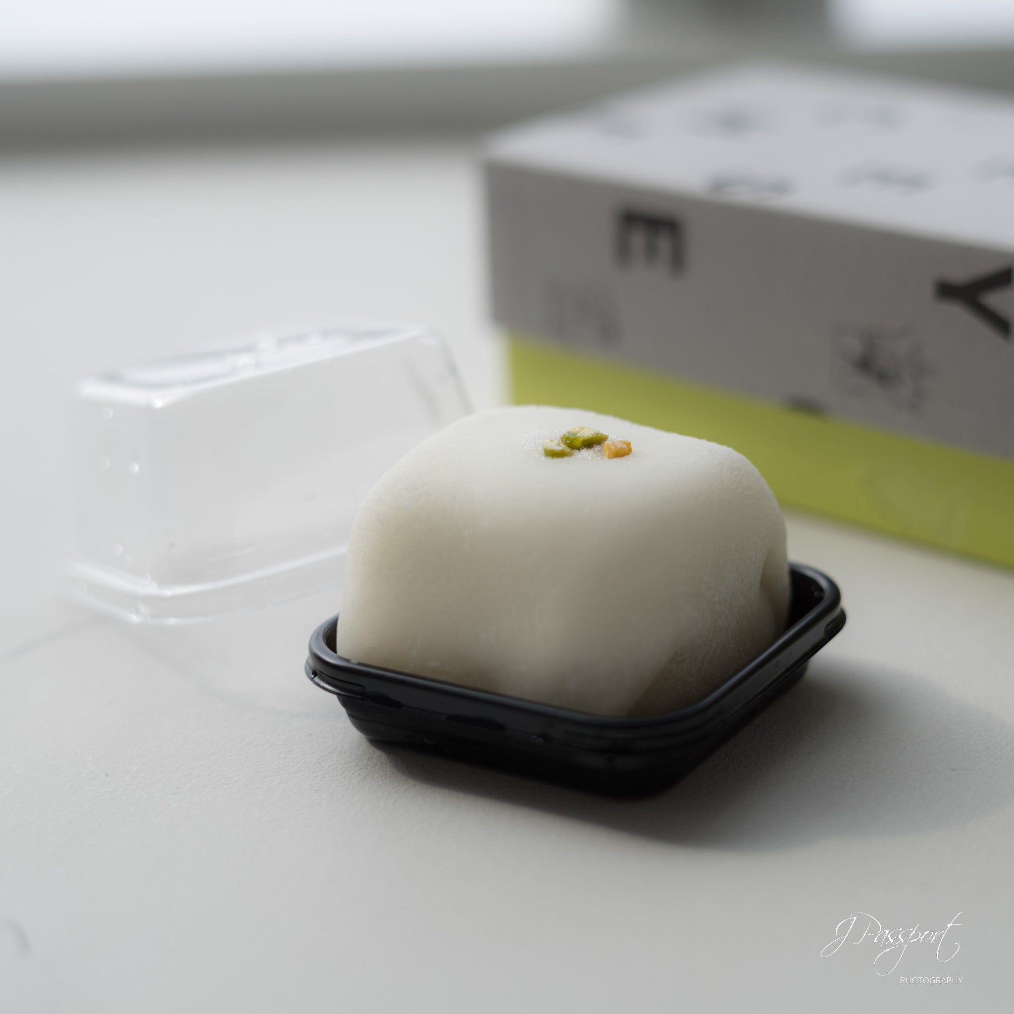 Pistachio & Cream Cheese DAIFUKU MOCHI– 3pcs