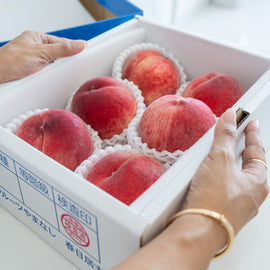 [Air Express] Kasugai Premium White Peach Gift Box (Premium/ 6pcs / ~1.4kg)