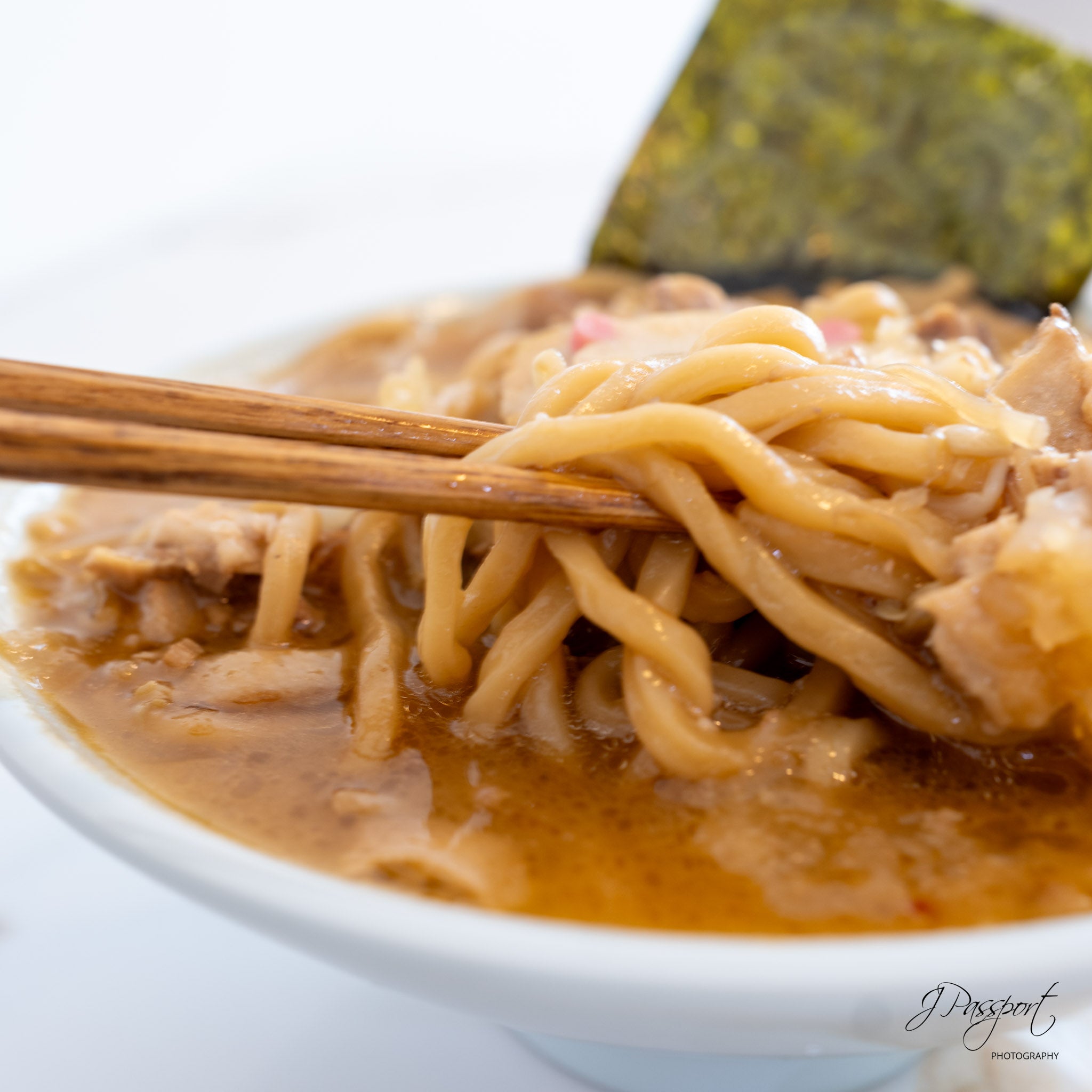 TORASHO - “JIRO” MEGA TONKOTSU