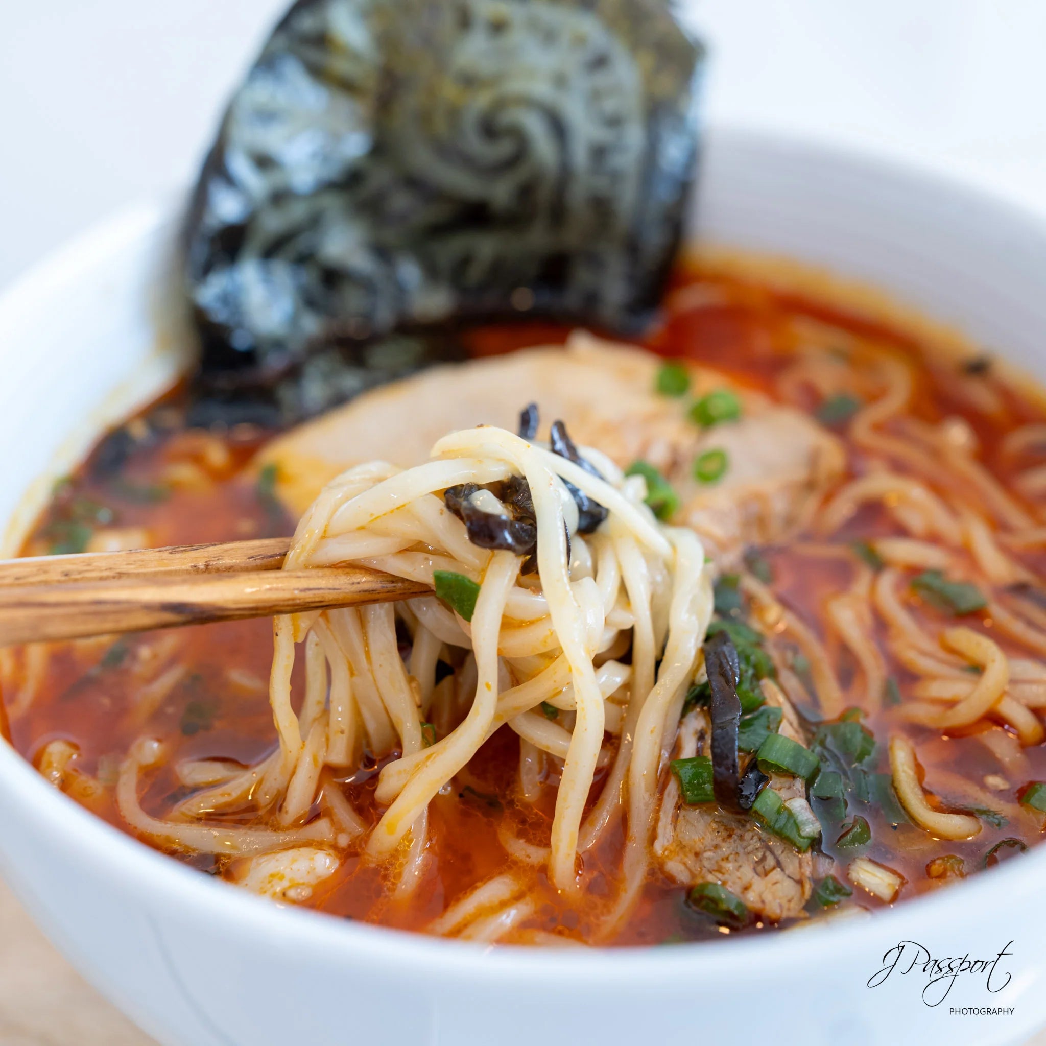 RAMEN-X | TORASHO Frozen Spicy Tonkotsu Ramen ★