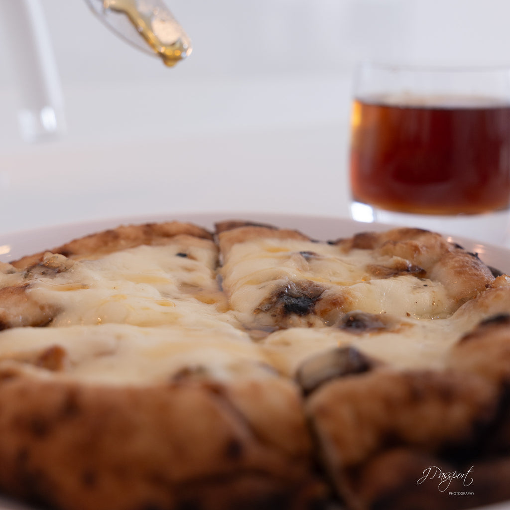 LUKA - Quattro Formaggi "Handmade Firebaked Pizza"