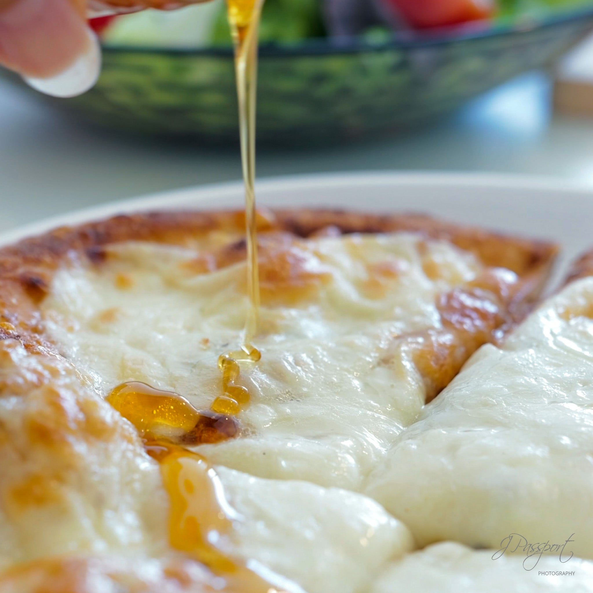 LUKA - Quattro Formaggi "Handmade Firebaked Pizza"