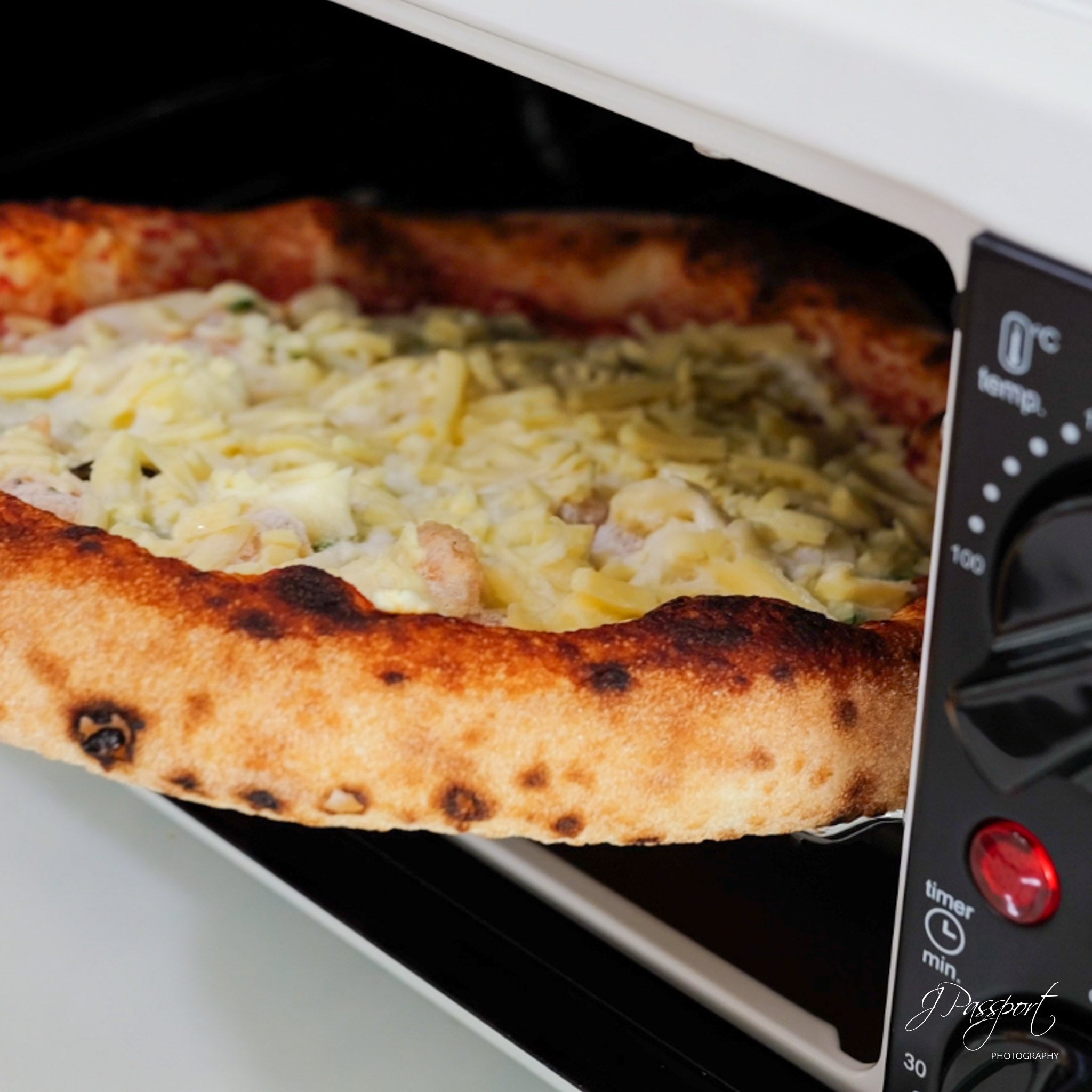 LUKA - GARLIC BUTTER SHRIMP "Handmade Firebaked Pizza"