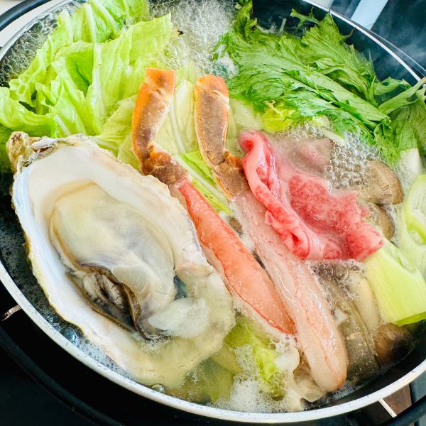 [Sashimi Grade] Yamada Bay Oyster (12pcs) with whole shell