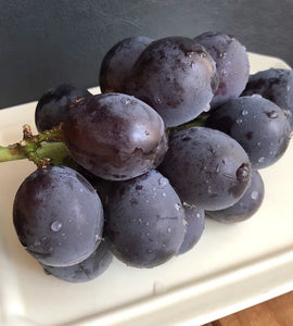 [Pre-Order] Hakata Pione Grape 博多ピオーネ / 1 box, 2 pieces 800g